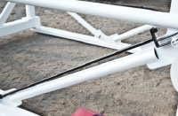 Pin Handler For Removal Of Support Pins