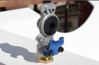 Glad Hand Connectors For Hook-up To Transport Vehicle